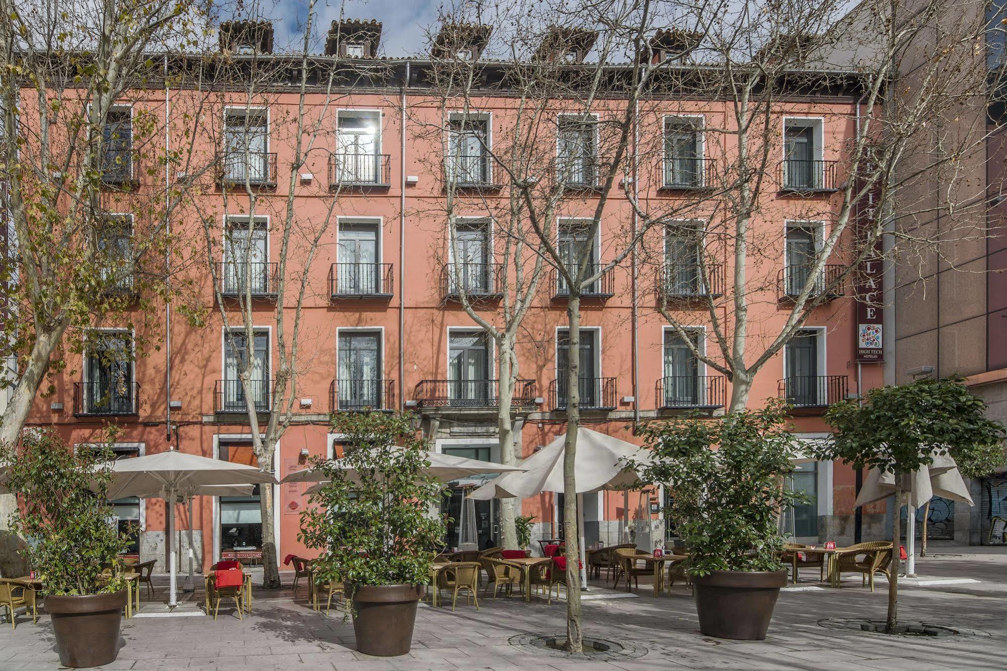 Petit Palace Plaza Del Carmen Hotel Madrid Exterior photo